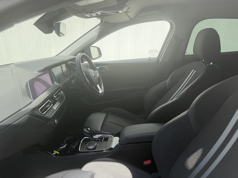 BMW 1 Series 1.5 118i Sport (LCP) Hatchback 5dr Petrol DCT Euro 6 (s/s) (136 ps) - U657