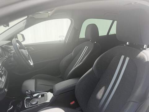 BMW 1 Series 1.5 118i Sport (LCP) Hatchback 5dr Petrol DCT Euro 6 (s/s) (136 ps) - U657