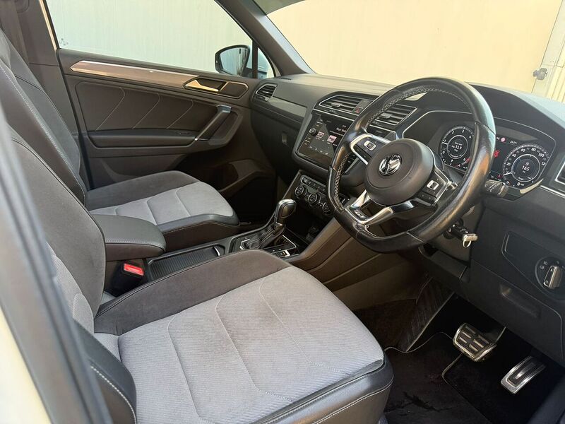 Volkswagen Tiguan 2.0 TDI BlueMotion Tech R-Line SUV 5dr Diesel DSG 4Motion Euro 6 (s/s) (150 ps) - U659