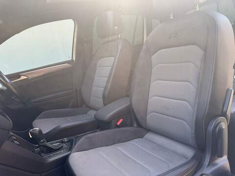 Volkswagen Tiguan 2.0 TDI BlueMotion Tech R-Line SUV 5dr Diesel DSG 4Motion Euro 6 (s/s) (150 ps) - U659