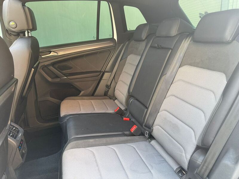 Volkswagen Tiguan 2.0 TDI BlueMotion Tech R-Line SUV 5dr Diesel DSG 4Motion Euro 6 (s/s) (150 ps) - U659