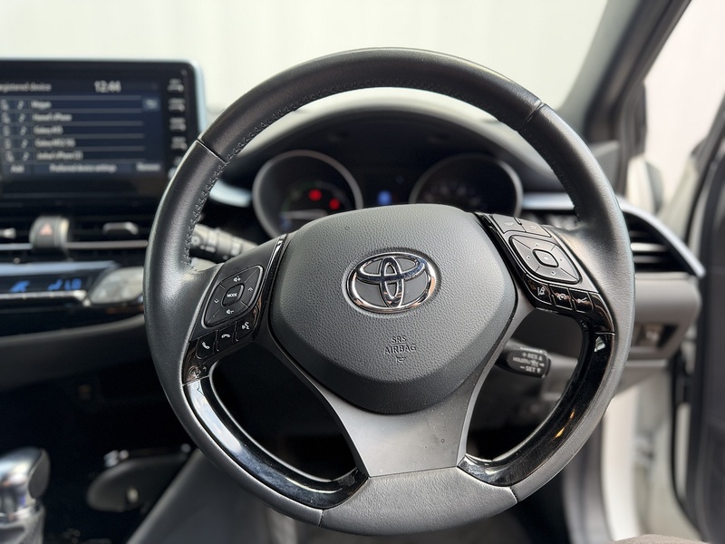Toyota C-HR 1.8 VVT-h GPF Design SUV 5dr Petrol Hybrid CVT Euro 6 (s/s) (122 ps) - U660