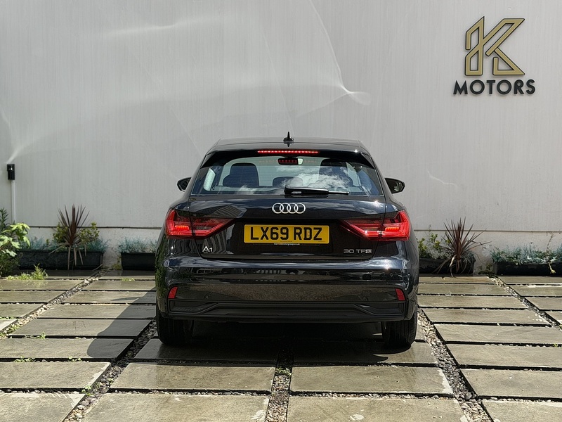 Audi A1 1.0 TFSI 30 Sport Sportback 5dr Petrol Manual Euro 6 (s/s) (116 ps) - U661