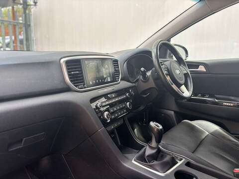 Kia Sportage 1.6 T-GDi 4 SUV 5dr Petrol Manual Euro 6 (s/s) (174 bhp) - U662