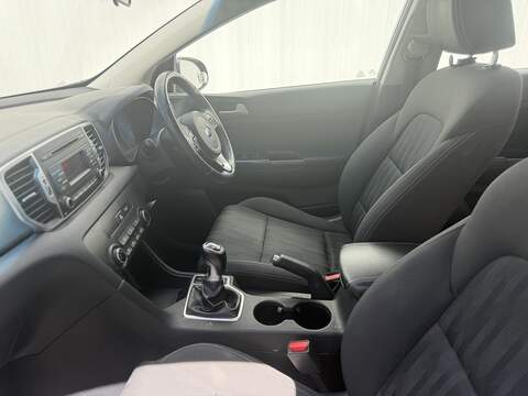 Kia Sportage 1.6 GDi 1 SUV 5dr Petrol Manual Euro 6 (s/s) (130 bhp) - U664