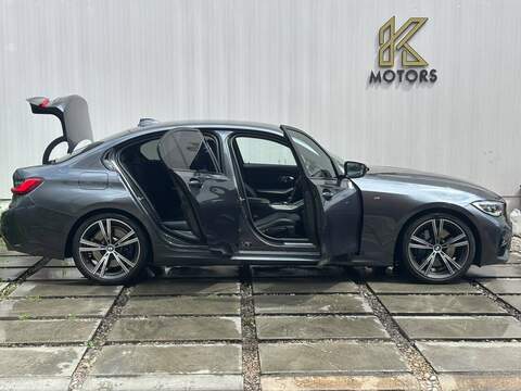 BMW 3 Series 2.0 330i M Sport Saloon 4dr Petrol Auto Euro 6 (s/s) (258 ps) - U666