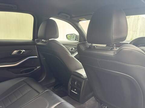 BMW 3 Series 2.0 330i M Sport Saloon 4dr Petrol Auto Euro 6 (s/s) (258 ps) - U666