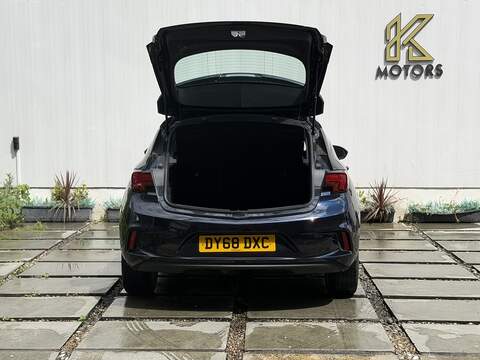 Vauxhall Astra 1.4i Turbo SRi VX Line Nav Hatchback 5dr Petrol Manual Euro 6 (150 ps) - U668