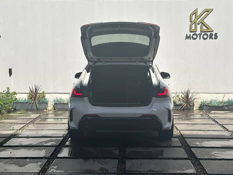 BMW 1 Series 2.0 M135i Hatchback 5dr Petrol Auto xDrive Euro 6 (s/s) (306 ps) - U671