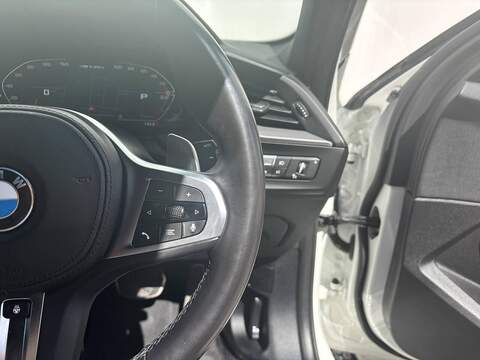 BMW 1 Series 2.0 M135i Hatchback 5dr Petrol Auto xDrive Euro 6 (s/s) (306 ps) - U671