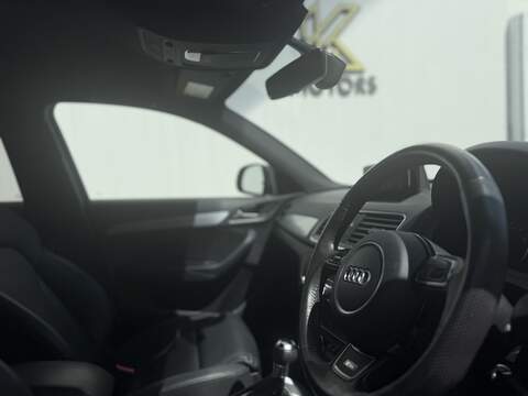 Audi Q3 1.4 TFSI CoD S line Edition SUV 5dr Petrol S Tronic Euro 6 (s/s) (150 ps) - U674