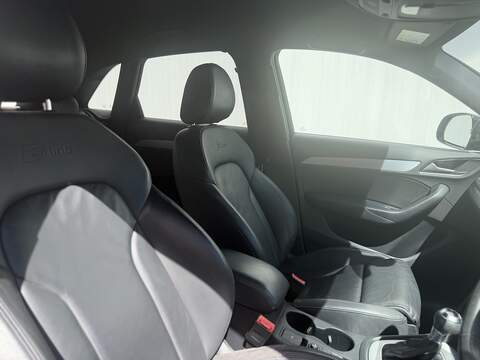 Audi Q3 1.4 TFSI CoD S line Edition SUV 5dr Petrol S Tronic Euro 6 (s/s) (150 ps) - U674
