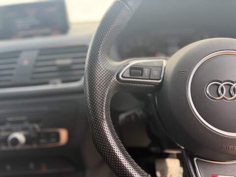 Audi Q3 1.4 TFSI CoD S line Edition SUV 5dr Petrol S Tronic Euro 6 (s/s) (150 ps) - U674