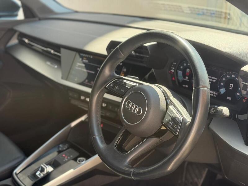 Audi A3 1.4 TFSIe 40 Sport Sportback 5dr Petrol Plug-in Hybrid S Tronic Euro 6 (s/s) 13kWh (204 ps) - U679