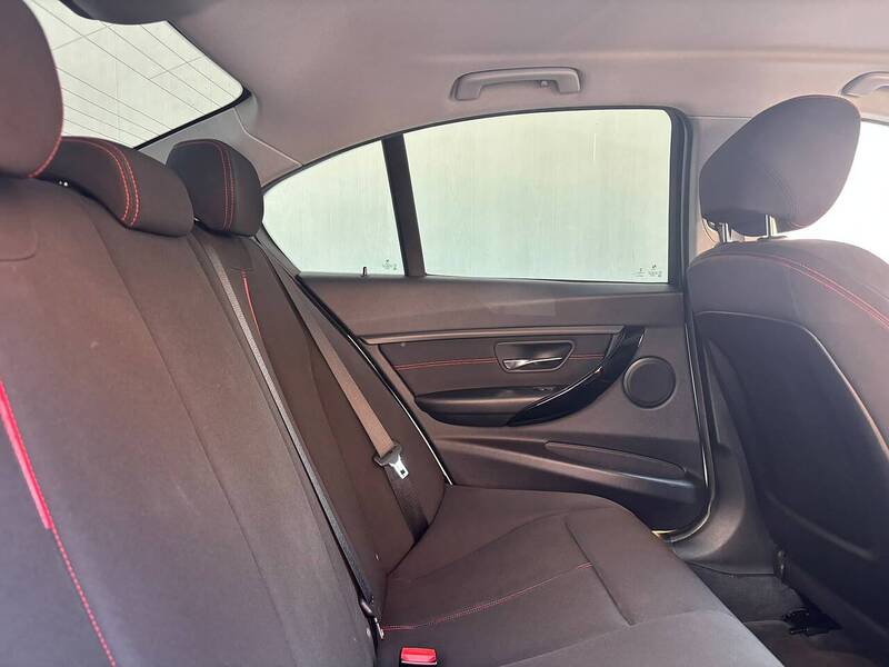 BMW 3 Series 2.0 320d Sport Saloon 4dr Diesel Auto Euro 5 (s/s) (184 ps) - U680