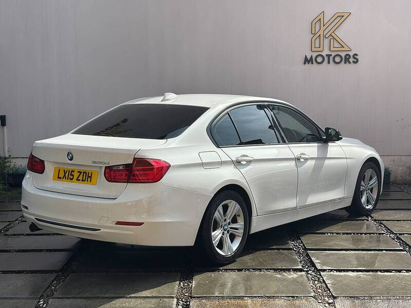 BMW 3 Series 2.0 320d Sport Saloon 4dr Diesel Auto Euro 5 (s/s) (184 ps) - U680