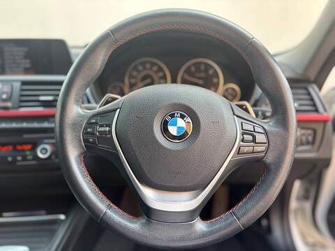 BMW 3 Series 2.0 320d Sport Saloon 4dr Diesel Auto Euro 5 (s/s) (184 ps) - U680