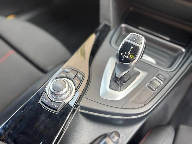 BMW 3 Series 2.0 320d Sport Saloon 4dr Diesel Auto Euro 5 (s/s) (184 ps) - U680