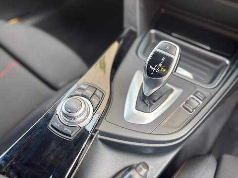 BMW 3 Series 2.0 320d Sport Saloon 4dr Diesel Auto Euro 5 (s/s) (184 ps) - U680