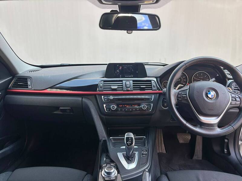 BMW 3 Series 2.0 320d Sport Saloon 4dr Diesel Auto Euro 5 (s/s) (184 ps) - U680