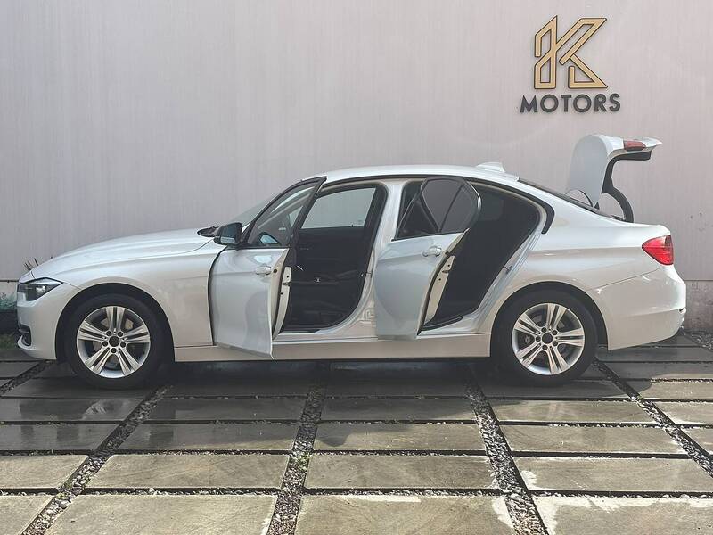 BMW 3 Series 2.0 320d Sport Saloon 4dr Diesel Auto Euro 5 (s/s) (184 ps) - U680