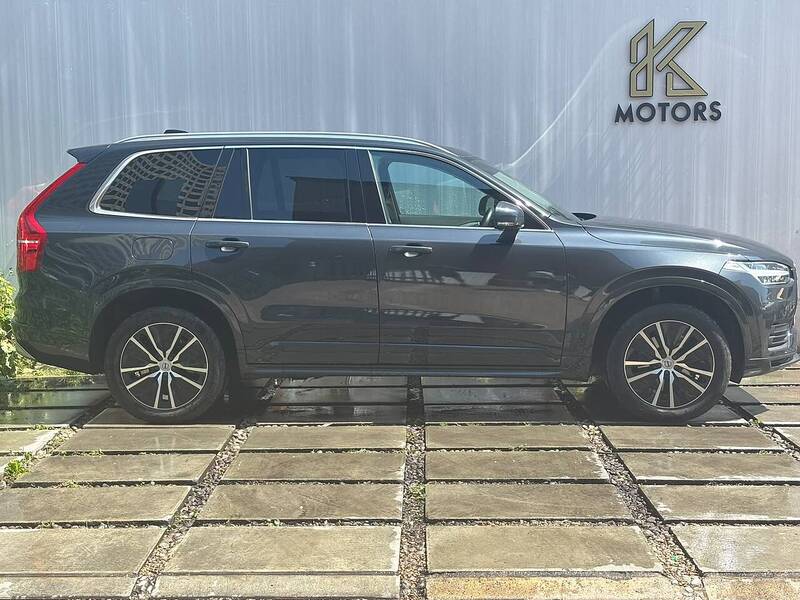 Volvo XC90 B5 MHEV Core - U681