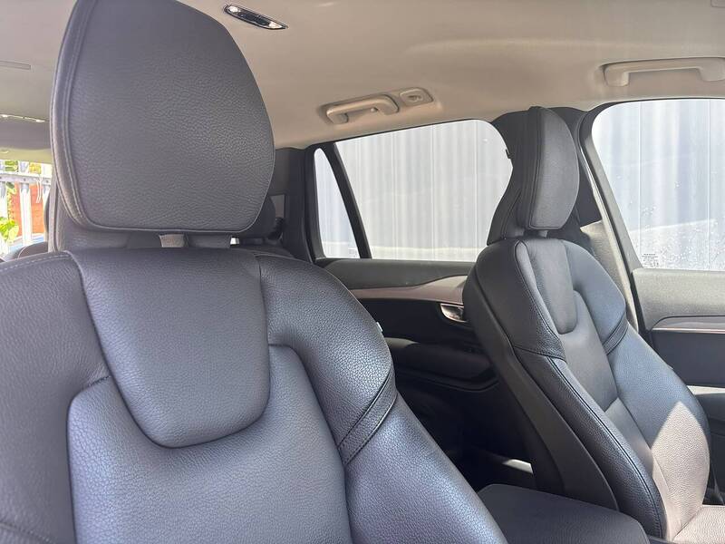 Volvo XC90 B5 MHEV Core - U681