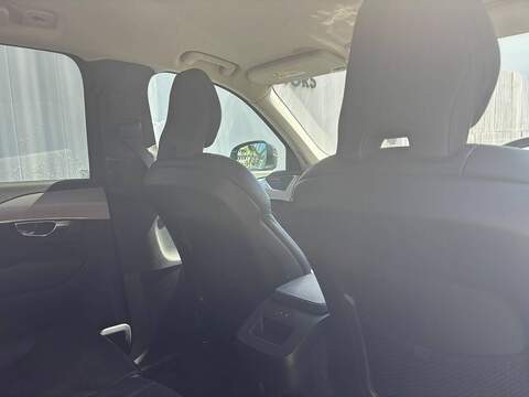 Volvo XC90 B5 MHEV Core - U681