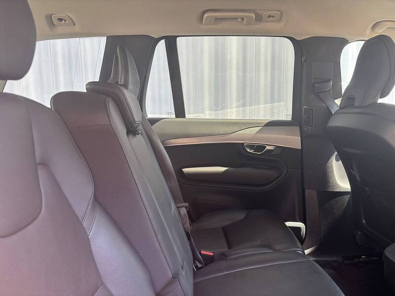 Volvo XC90 B5 MHEV Core - U681