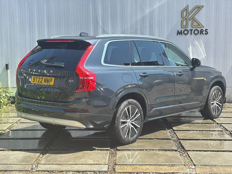 Volvo XC90 B5 MHEV Core - U681
