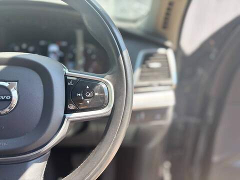 Volvo XC90 B5 MHEV Core - U681