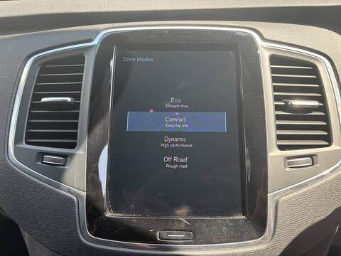 Volvo XC90 B5 MHEV Core - U681