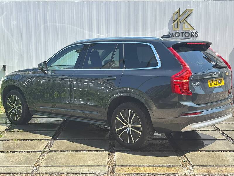 Volvo XC90 B5 MHEV Core - U681