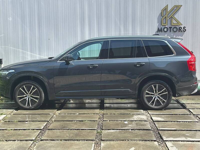 Volvo XC90 B5 MHEV Core - U681