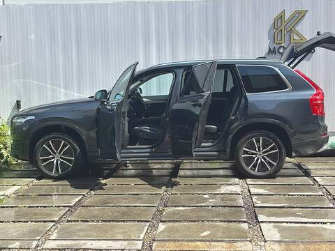 Volvo XC90 B5 MHEV Core - U681