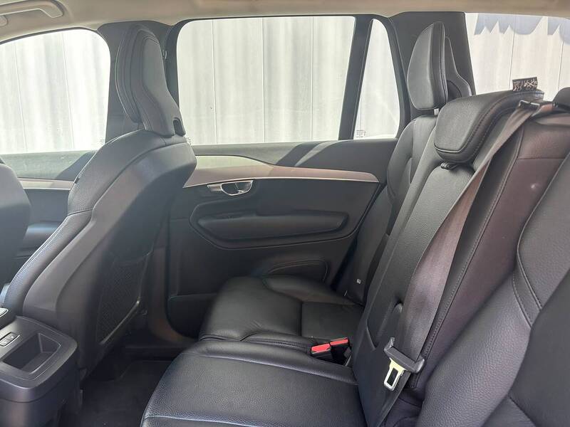 Volvo XC90 B5 MHEV Core - U681