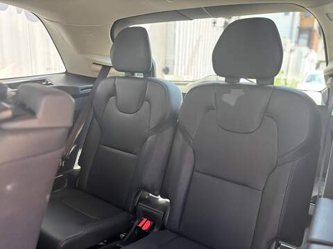 Volvo XC90 B5 MHEV Core - U681