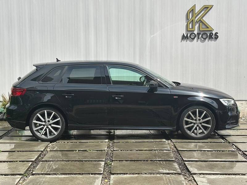Audi A3 1.5 TFSI CoD 35 Black Edition Sportback 5dr Petrol Manual Euro 6 (s/s) (150 ps) - U686