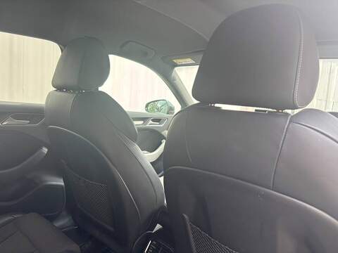 Audi A3 1.5 TFSI CoD 35 Black Edition Sportback 5dr Petrol Manual Euro 6 (s/s) (150 ps) - U686