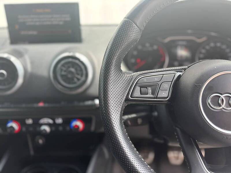 Audi A3 1.5 TFSI CoD 35 Black Edition Sportback 5dr Petrol Manual Euro 6 (s/s) (150 ps) - U686