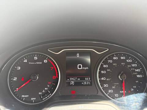 Audi A3 1.5 TFSI CoD 35 Black Edition Sportback 5dr Petrol Manual Euro 6 (s/s) (150 ps) - U686