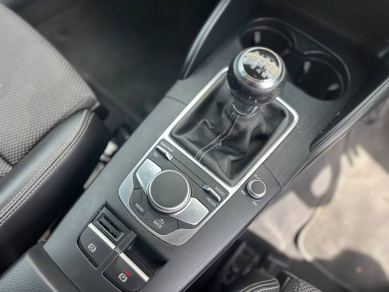 Audi A3 1.5 TFSI CoD 35 Black Edition Sportback 5dr Petrol Manual Euro 6 (s/s) (150 ps) - U686