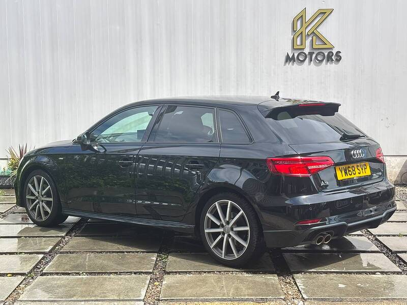 Audi A3 1.5 TFSI CoD 35 Black Edition Sportback 5dr Petrol Manual Euro 6 (s/s) (150 ps) - U686