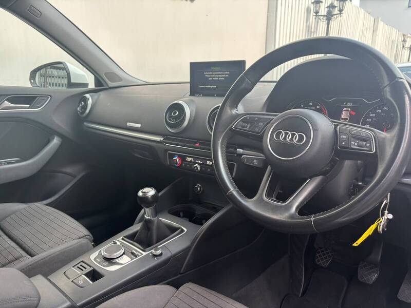 Audi A3 1.4 TFSI CoD Sport Hatchback 3dr Petrol Manual Euro 6 (s/s) (150 ps) - U688