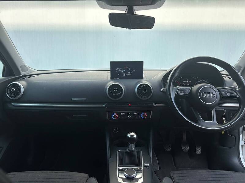 Audi A3 1.4 TFSI CoD Sport Hatchback 3dr Petrol Manual Euro 6 (s/s) (150 ps) - U688