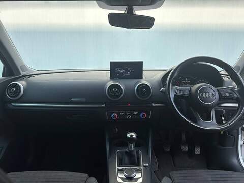 Audi A3 1.4 TFSI CoD Sport Hatchback 3dr Petrol Manual Euro 6 (s/s) (150 ps) - U688