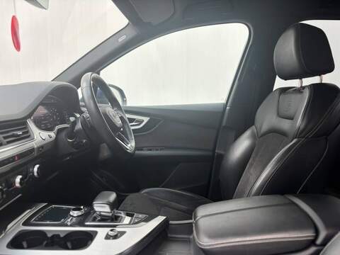 Audi Q7 3.0 TDI V6 50 S line SUV 5dr Diesel Tiptronic quattro Euro 6 (s/s) (286 ps) - U690
