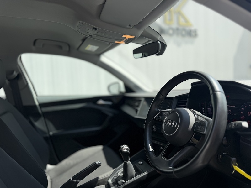 Audi A1 1.0 TFSI 25 Technik Sportback 5dr Petrol Manual Euro 6 (s/s) (95 ps) - U694