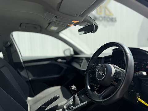 Audi A1 1.0 TFSI 25 Technik Sportback 5dr Petrol Manual Euro 6 (s/s) (95 ps) - U694