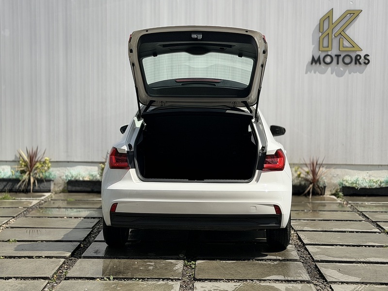 Audi A1 1.0 TFSI 25 Technik Sportback 5dr Petrol Manual Euro 6 (s/s) (95 ps) - U694